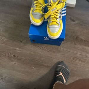 Barely worn